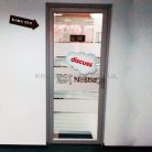 Брендирование дверей в офисе Nestle-1